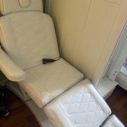 Electric Facial / Spa Chair – White (Adjustable Reclining)