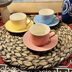 Vintage Yedi Houseware 3 Pastel Gold Rimmed And Handle Coffee/Tea Cups & Saucers