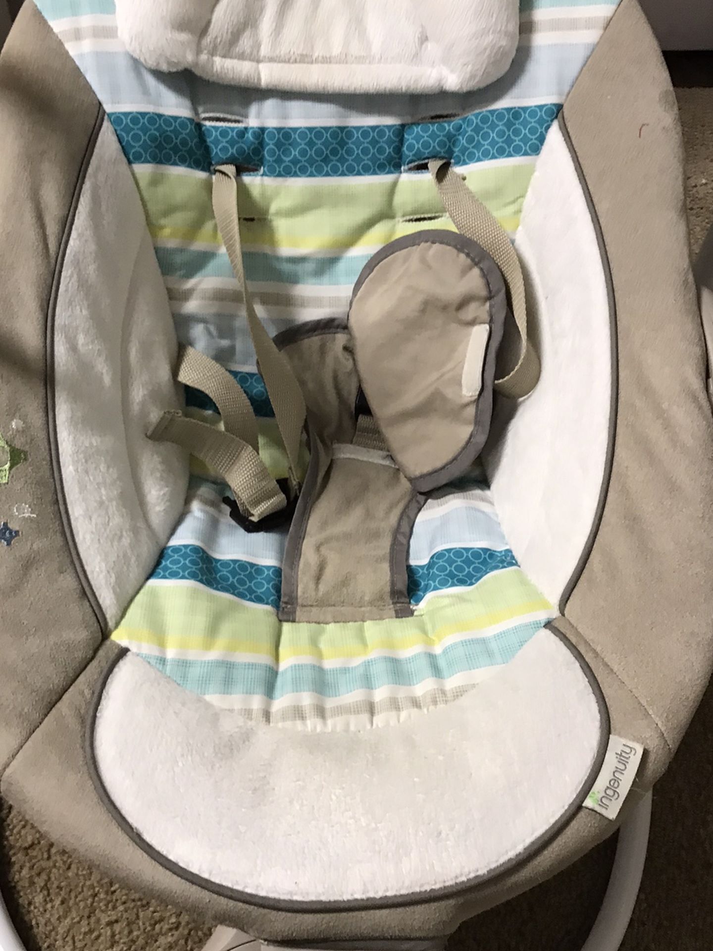 Ingenuity convertMe baby infant swing to Portable seat, with music and soothing vibrations.