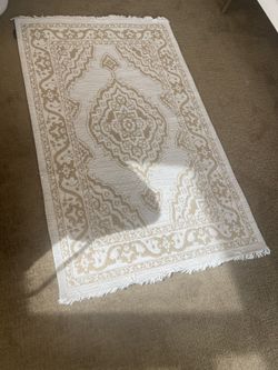 Tahari Rug