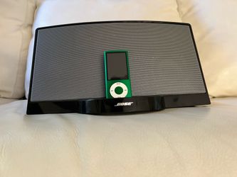 Bose Sound Speaker with IPod Nano