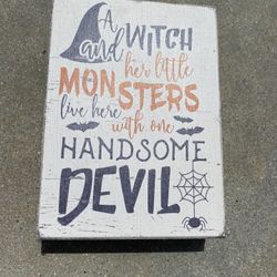Mini Box Sign