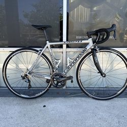 CANNONDALE CAAD 8  SIZE 52 SMALL