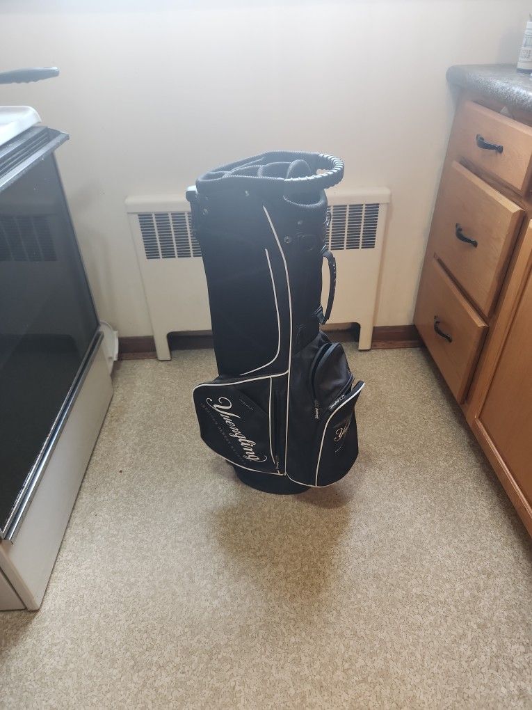 Black Yuengling Golf Bag