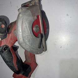 Milwaukee M18 Saw