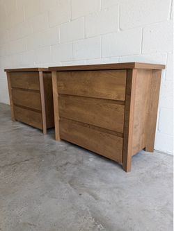 Two Modern Nightstands — Engineered Wood — Natural Warm Oak — Brand New! 🔥