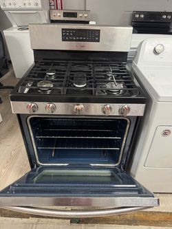 Sansung gas stove.