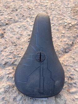 BMX GT Fat Seat Pivotal