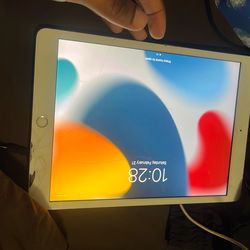 iPad A Little Bro Still Fully Works