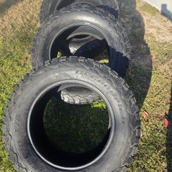 4-BF GOODRICH  35X12.50R20 