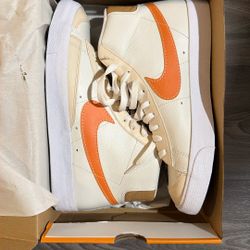 Sz 11.5 - Nike Blazer Mid '77 EMB