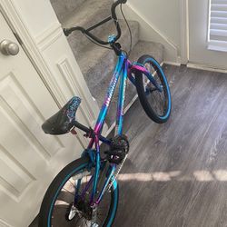Girl Bike New 