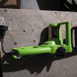 Portland Electric Chain Saw