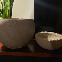 large and small cement plant holder