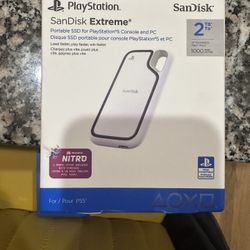 SanDisk 2TB Extreme Portable SSD, Officially Licensed for PlayStation 5 Console and PC - up to 1000M