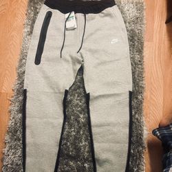 Nike Tech Pants 
