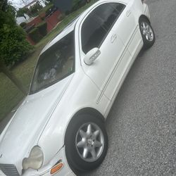 2002 Mercedes Benz C320 