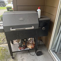 Pellet smoker