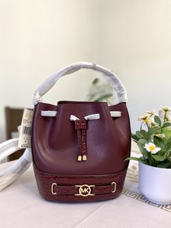 Michael Kors Reed MD Belted Bucket Messenger Bag