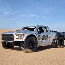 Ford Raptor LOSI 1/10TH SCALE 4X4 DESERT TRUCK 