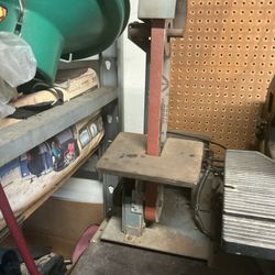 Belt sander