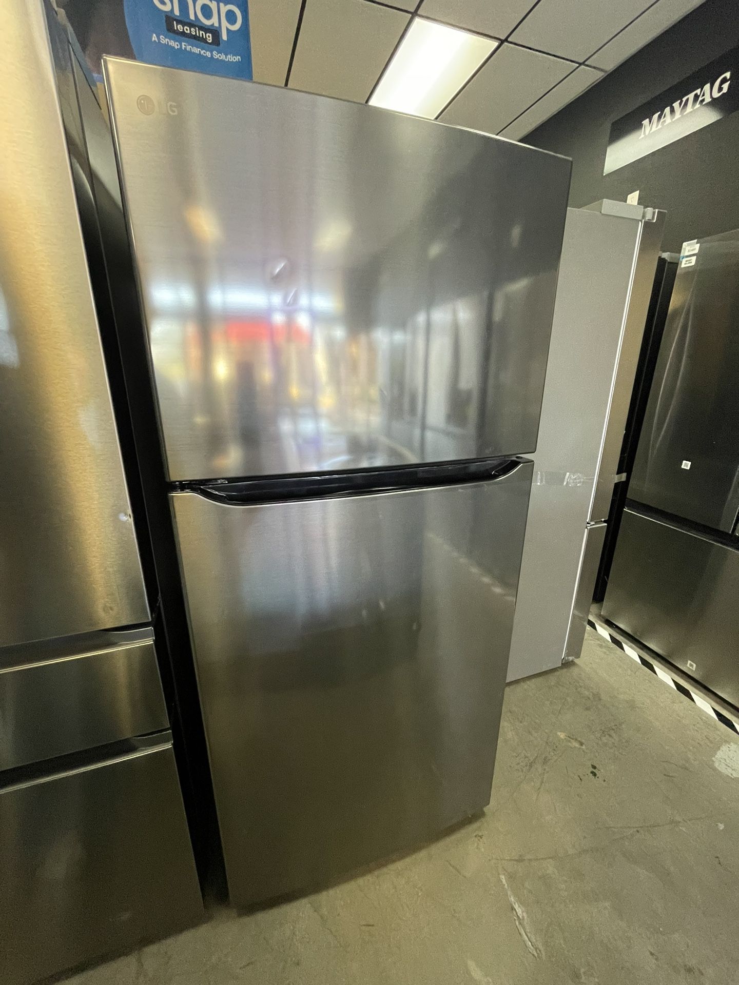 LG 30” Top Freezer Refrigerator – 20 cu. ft. Stainless Steel