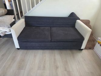 Pull out Couch