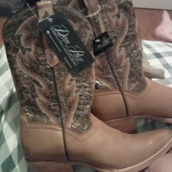 Cowgirl Boots " Dan Post"