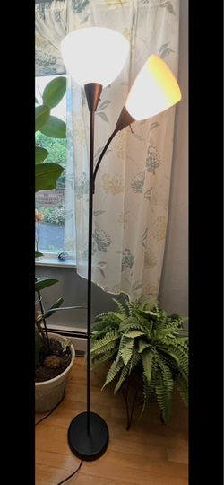 Black Lamp $20 or BEST OFFER !