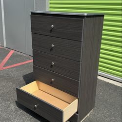 Gray Chest 5-Drawer New!