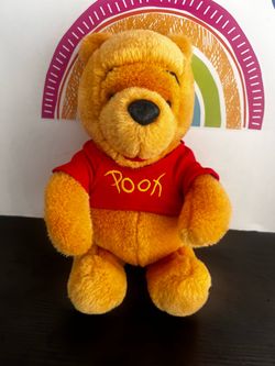DISNEY WINNIE THE POOH 9 INCH SOFT PLUSH