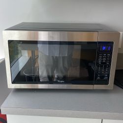 Whirlpool Microwave 
