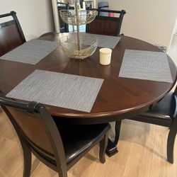 Dinning Room Table Set 