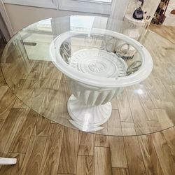 Dining Table/glass top
