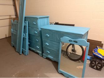 Children’s Bedroom Set - make me an offer