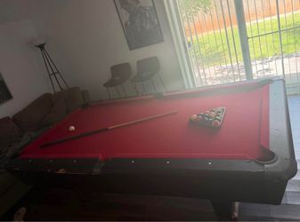 8FT Pool Table – Ful Size Pool Table – Local Pickup Preferred 🎱