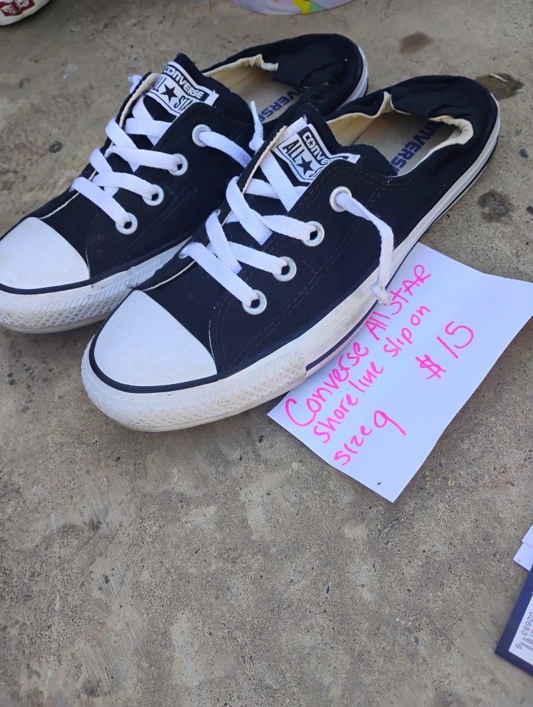 Women's Converse Size 9