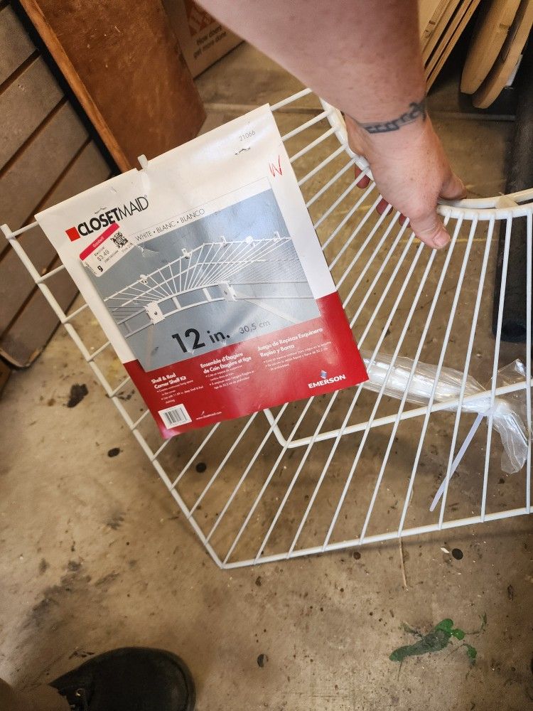 Closet Made Wire Shelf Kit(2)