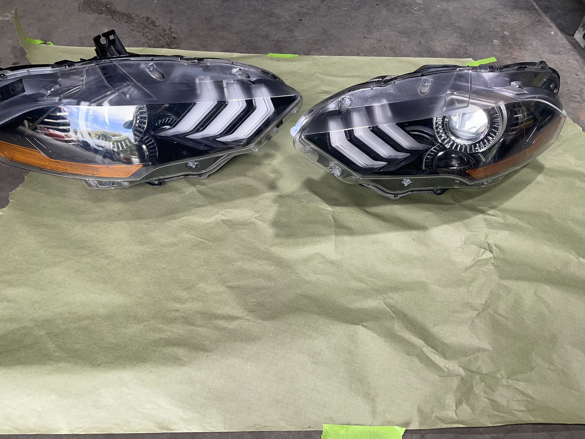 2018-2022 Ford Mustang headlights