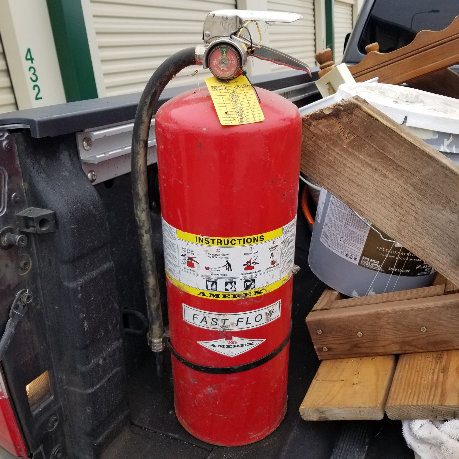 30 lb Fire extinguisher