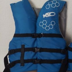 Color: Blue Size: Adult Reg.