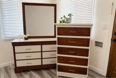 Dresser Set