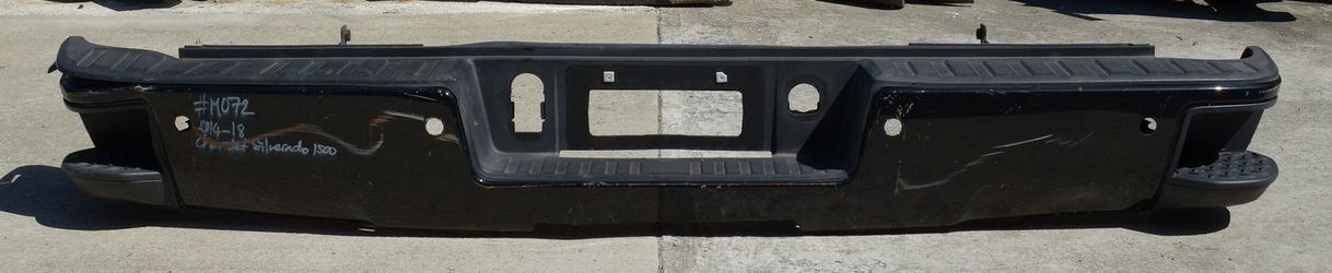 USED REF#M072 || 2014-2018 CHEVROLET SILVERADO 1500 || REAR METAL BUMPER