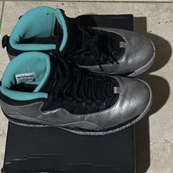 Jordan 10 Lady Liberty Size 8.5 Pick Up Only  willing to negotiate 