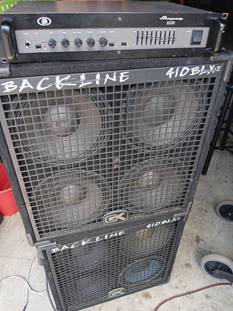 Ampeg B2R amp With ONE GK 410BLX 4x10 Speaker