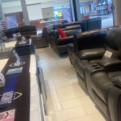 🥳🥳🥳PINELLAS MAIN LOCATION! Brand new furniture at wholesale prices. Low prices in Florida. Furniture Distribution Center-ST PETE!   SAME DAY DELIVE