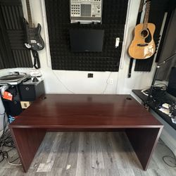 Desk heavy duty wood 60 In X 30 In