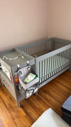 Baby crib