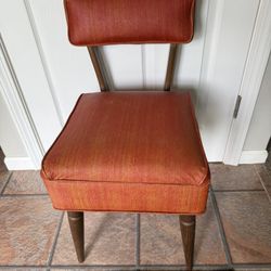 Vintage Mid-century Modern Stump Home Specialties Mfg Co Sewing Chair with In-Seat Storage and Sewing Accessories 