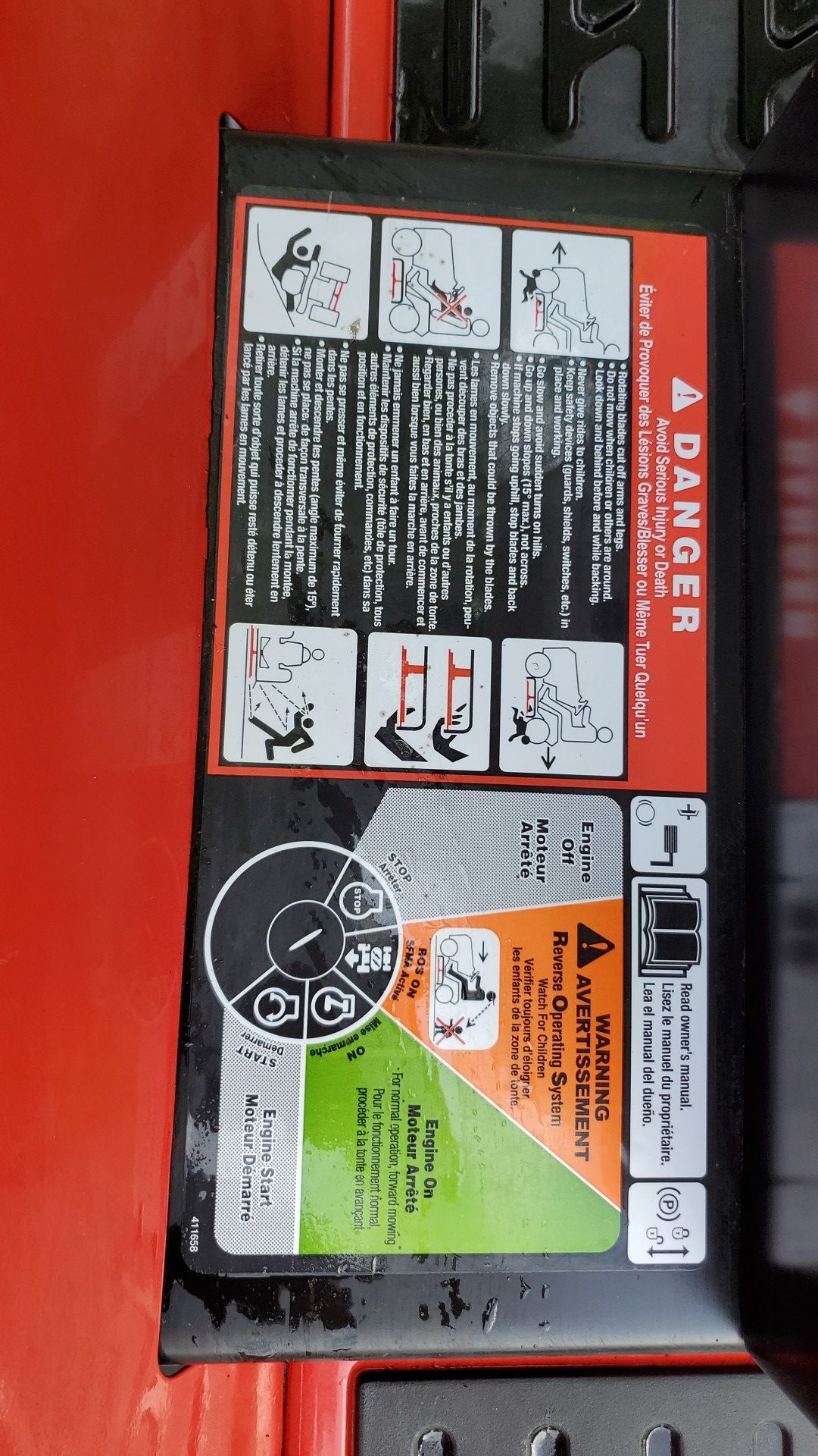Poulan PXT16542 42" Riding Lawn Mower LIKE NEW for Sale in Trenton, NJ